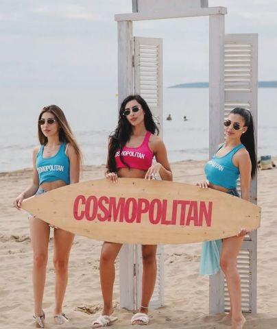 Промоутъри на Алита Ивент на плажна кампания на Cosmopolitan