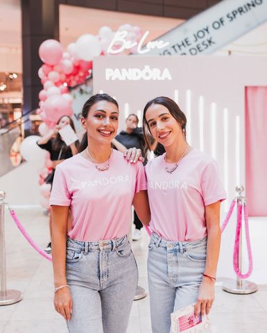 Промоутъри на Алита Ивент на кампания на Pandora